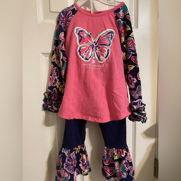 Simply Southern Outfit - Picture 1 of 9